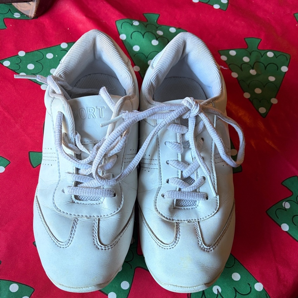 Cheer/dance shoes little girl 13